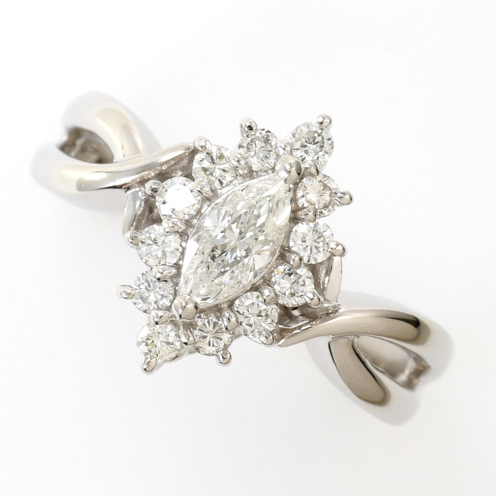 VINTAGE Silver Diamond Ring